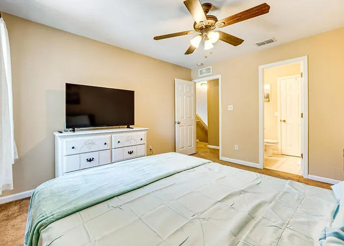 4 Mi To Fsu: Family W/ Pool & Yard 75-inch Tv * Tallahassee
